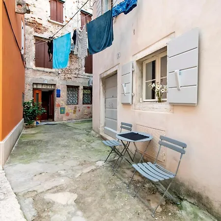 Ambient Apartman - Old Center
